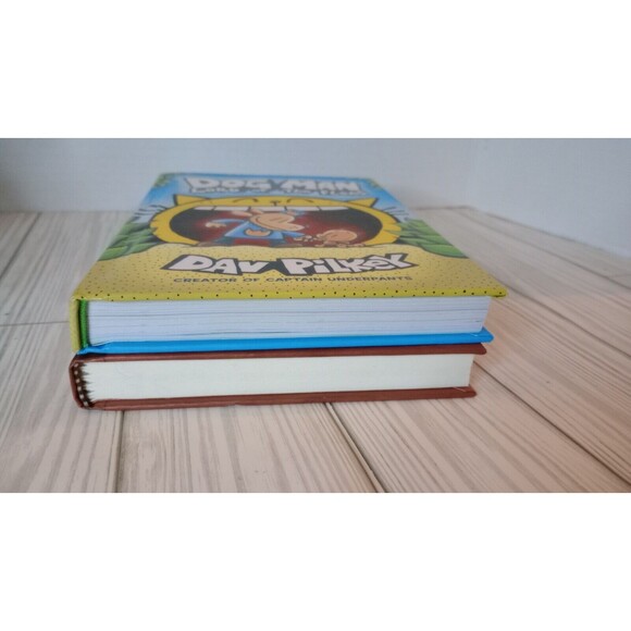 Lot of 2 Books Diary of a Whimpy Kid The third Wheel & Dog-Man Lord Of the Fleas - Picture 2 of 6